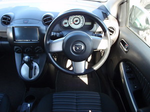 Отзыв Mazda Demio 2009