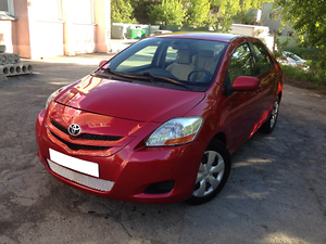 Отзыв Toyota Yaris 2006