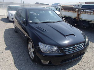 Отзыв Toyota Altezza 2005