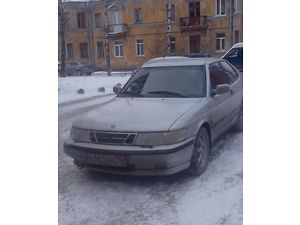 Saab 900 