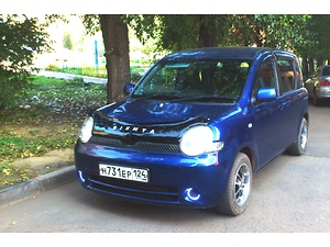 Отзыв Toyota Sienta 2004