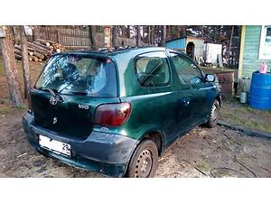 Отзыв Toyota Yaris 2001