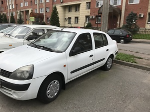 Отзыв Renault Symbol 2003