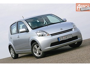 Фото каталог авто Daihatsu Sirion, фото 1
