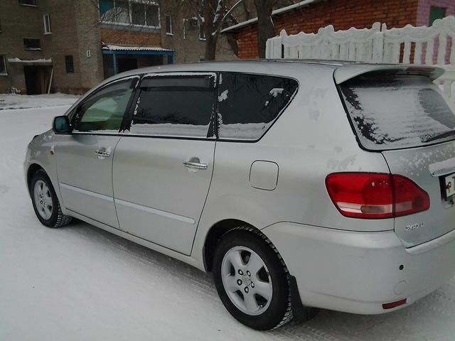 Toyota Ipsum  Красноярск 2004 1