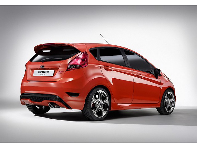 Фото Пятидверный концепт Ford Fiesta ST, фото 3