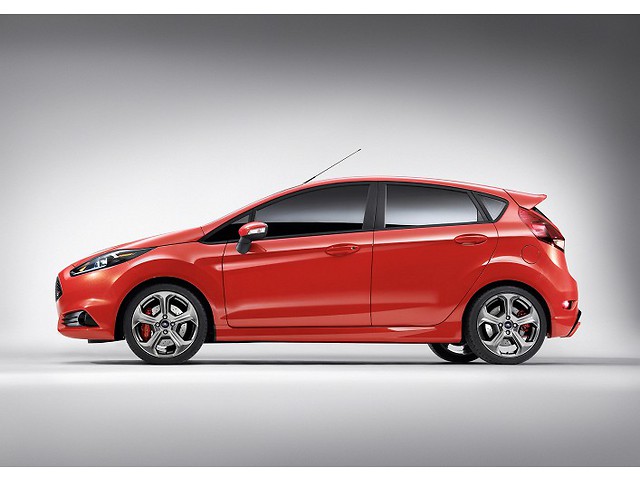 Фото Пятидверный концепт Ford Fiesta ST, фото 4