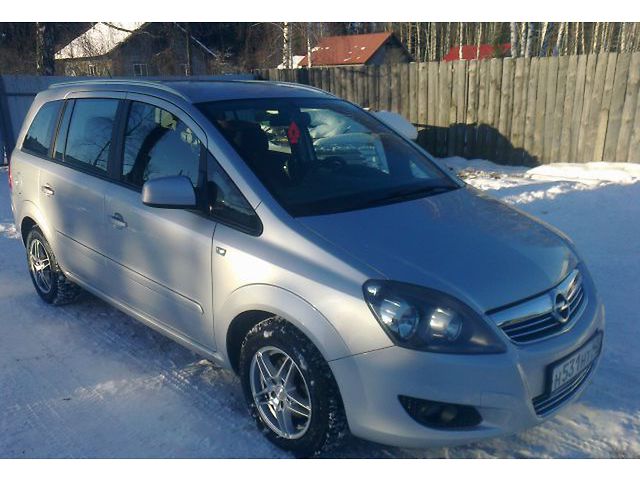 Opel Zafira  Калуга 2012 1