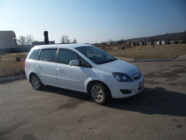 Opel Zafira  Белгород 2012 1