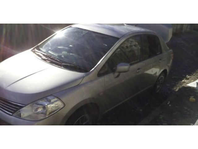 Nissan Tiida  Хабаровск 2005 1