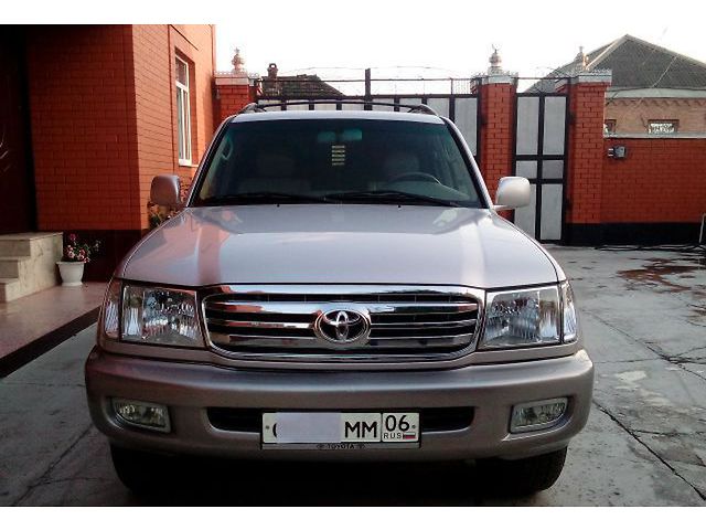 Toyota Land Cruiser  Магас 2000 1