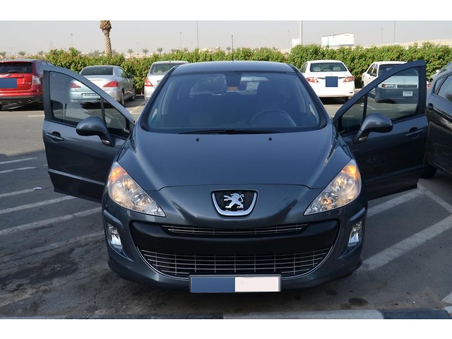 Peugeot 308  Москва 2010 1