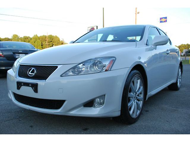 Lexus IS  Москва 2010 1