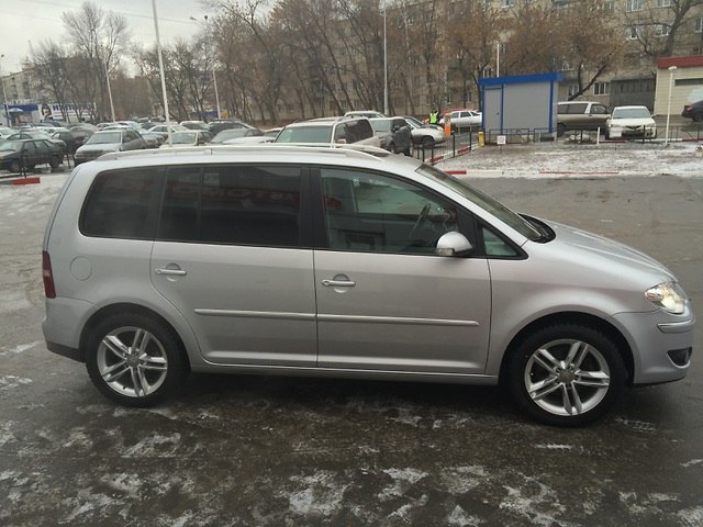 Volkswagen Touran  Самара 2008 1