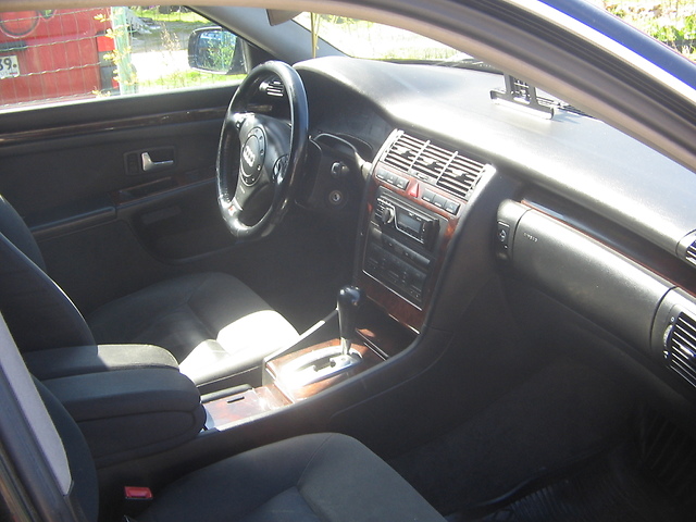 Audi A8  Калининград 2000 1