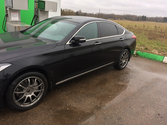 Hyundai Genesis  Смоленск 2014 1